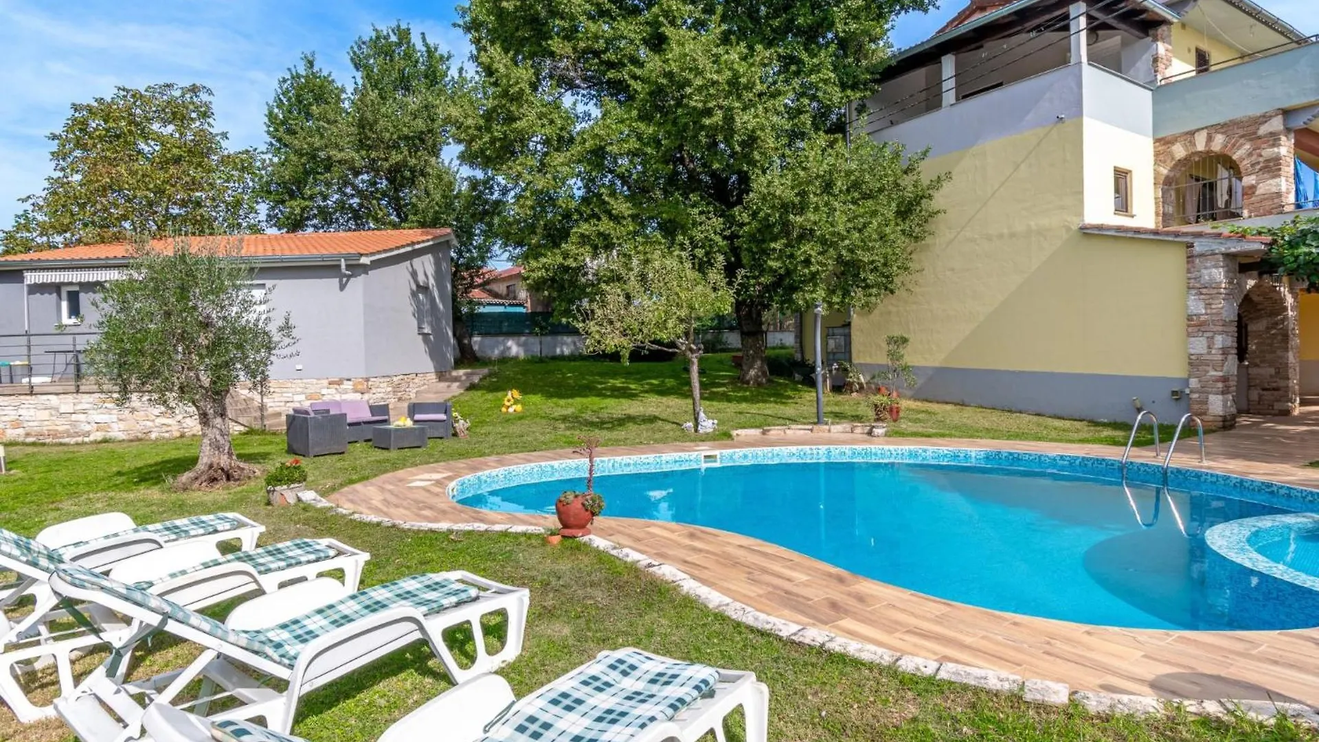 Apartment Lea - Pzn306 By Interhome Pazin